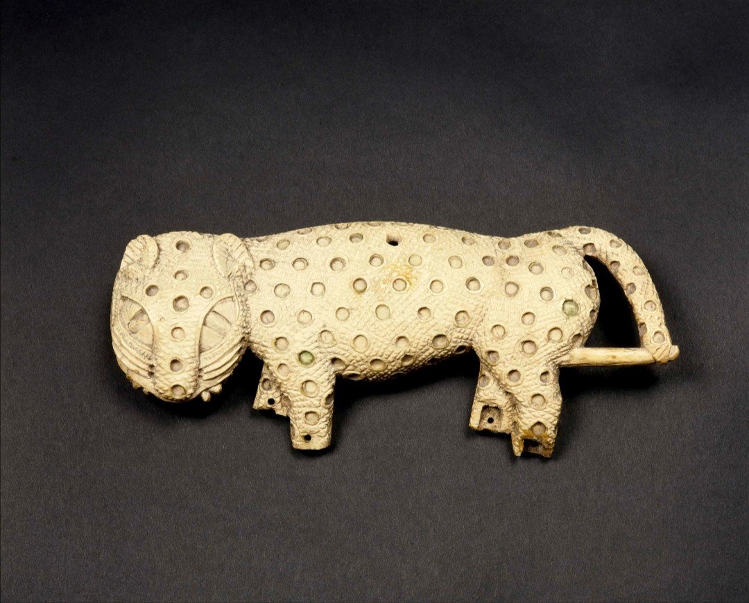 Ivory Leopard Pendant (Ekpen)